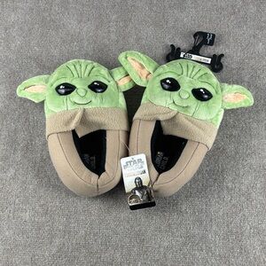 Star Wars Mandalorian The Child Grogu 3D Plush Slippers Size 13-1 NWT Baby Yoda